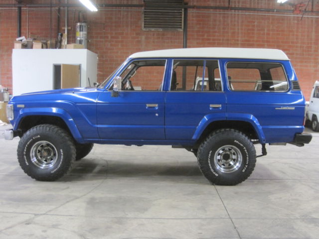 1980 Blue Metalic Toyota Land Cruiser SUV