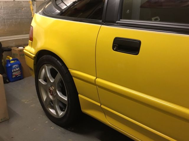 1989 Yellow Honda CRX Hatchback
