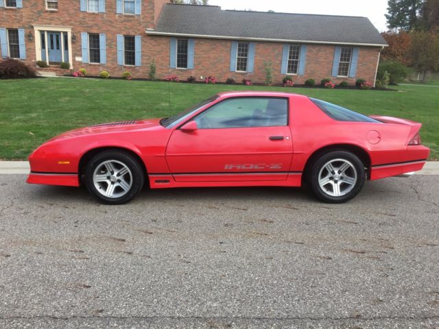1989 Red Chevrolet Camaro