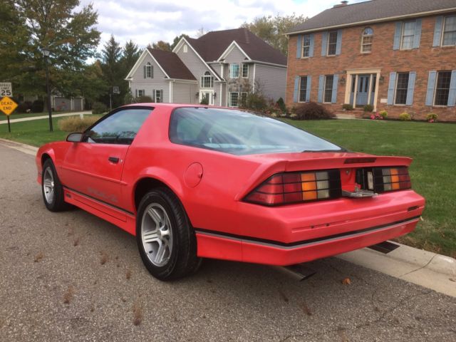 1989 Red Chevrolet Camaro