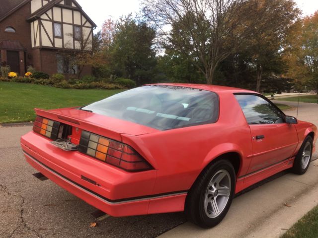 1989 Red Chevrolet Camaro