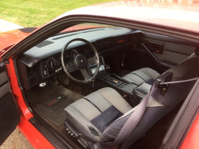 1989 Red Chevrolet Camaro