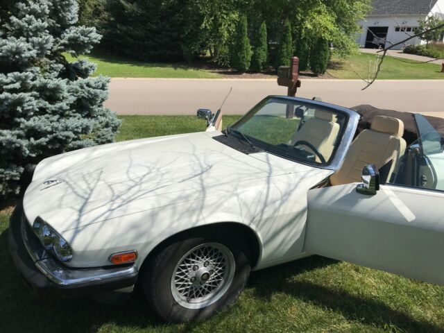 1989 Tan/White Jaguar XJS Convertible