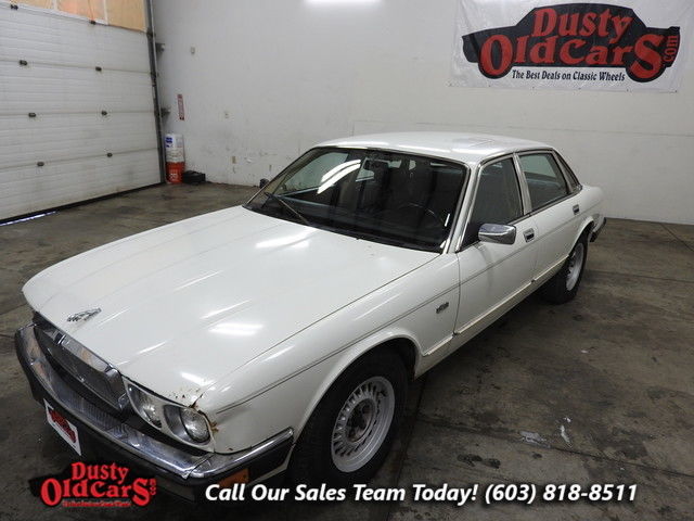 1989 White Jaguar XJ --