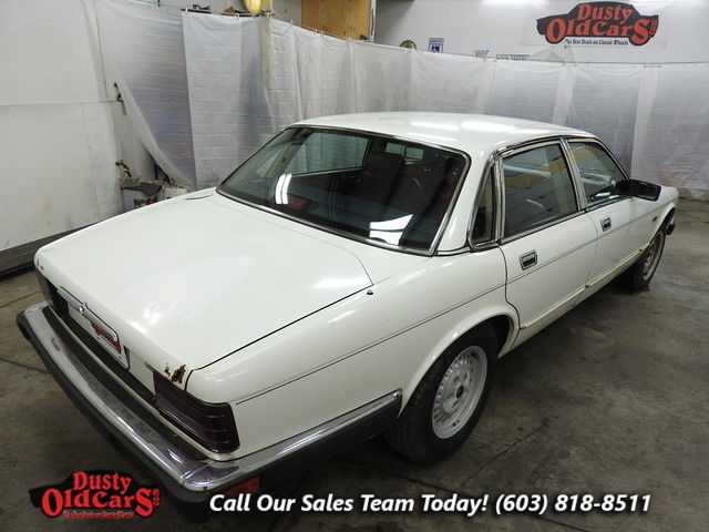 1989 White Jaguar XJ --