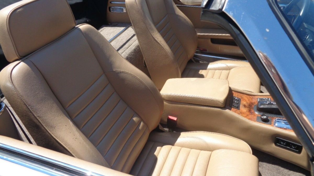 1989 White Ford Mustang Convertible