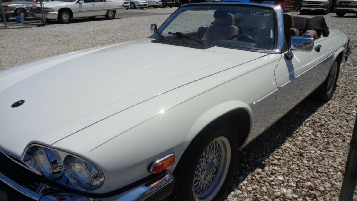 1989 White Ford Mustang Convertible