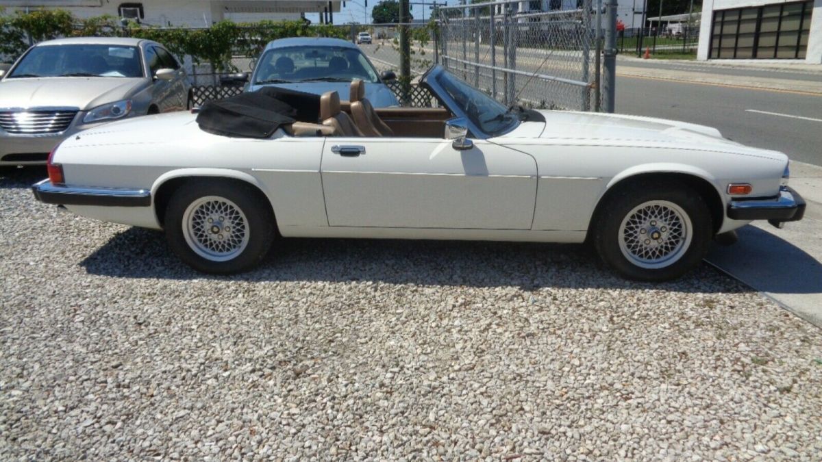 1989 White Ford Mustang Convertible