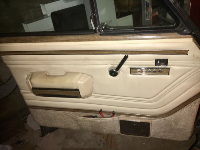 1989 Blue Jeep Wagoneer Wagon