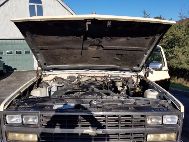 1989 Tan/Black Chevrolet Blazer SUV