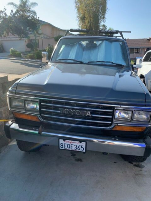 1989 Gray Toyota Land Cruiser