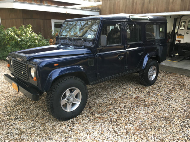 1989 Blue Land Rover Defender