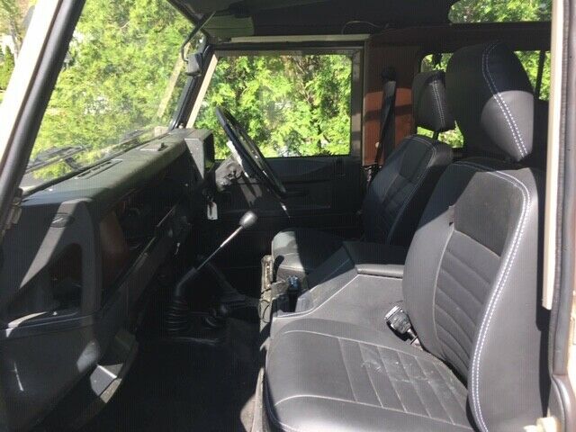 1989 Tan Land Rover Defender SUV