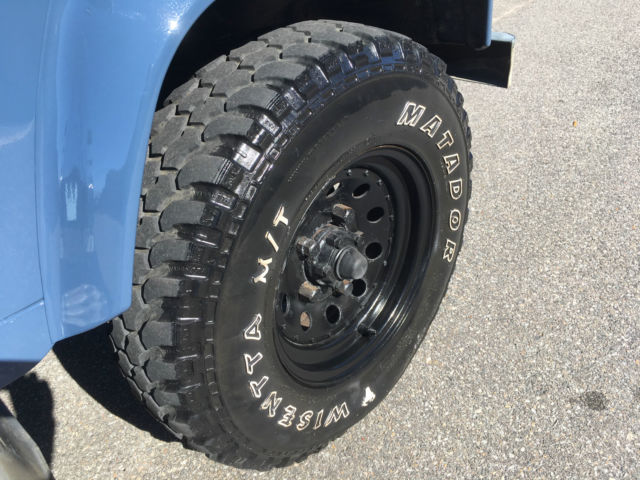 1989 Blue Land Rover Defender SUV