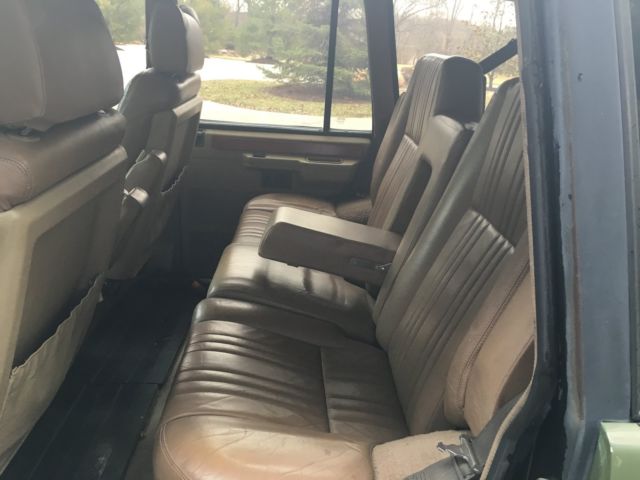 1989 White Land Rover Range Rover SUV