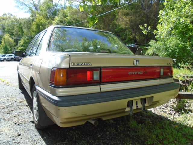 1989 Tan Honda Civic