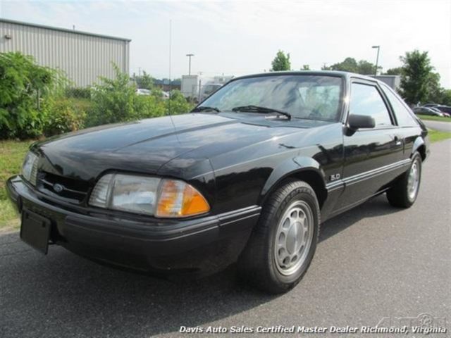 1989 Black Ford Mustang Hatchback