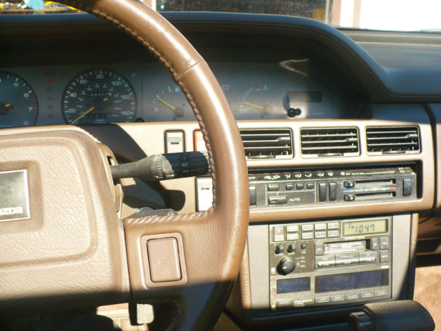 1989 Mazda 929