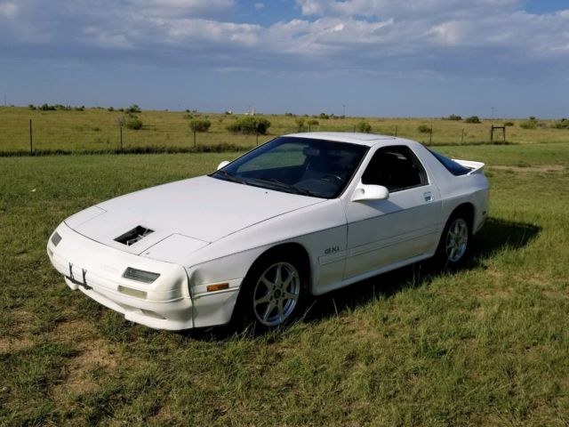 1989 White Mazda RX-7 Coupe