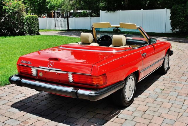 1989 Red Mercedes-Benz SL-Class Convertible