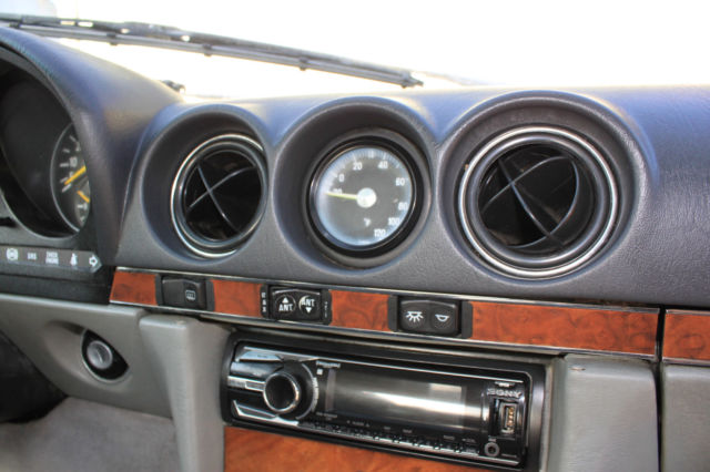 1989 Black Mercedes-Benz SL-Class Convertible
