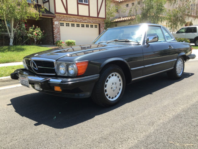 1989 White Mercedes-Benz SL-Class Convertible