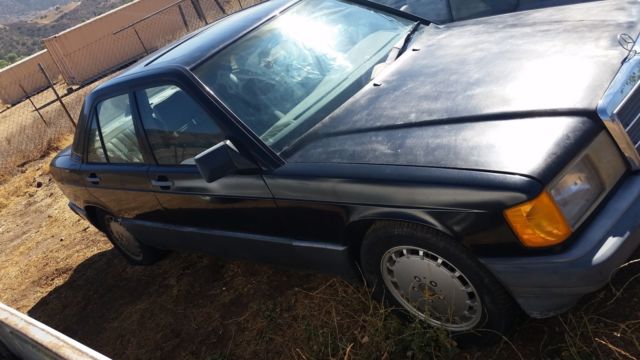 1989 Black Mercedes-Benz 190-Series