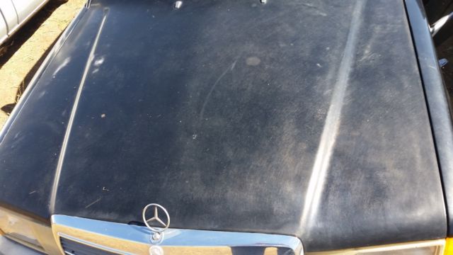 1989 Black Mercedes-Benz 190-Series