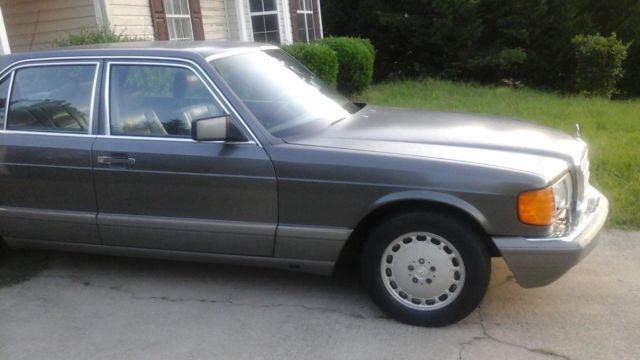1989 Green Mercedes-Benz 500-Series Convertible