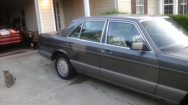 1989 Green Mercedes-Benz 500-Series Convertible