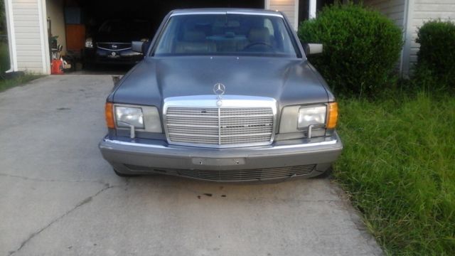 1989 Green Mercedes-Benz 500-Series Convertible