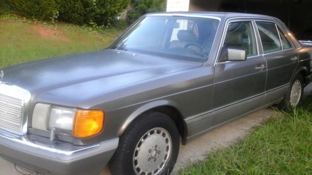 1989 Green Mercedes-Benz 500-Series Convertible