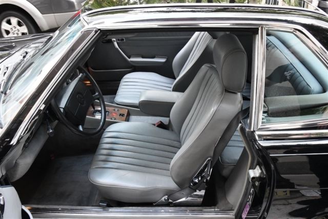 1989 Black Mercedes-Benz 500-Series Convertible