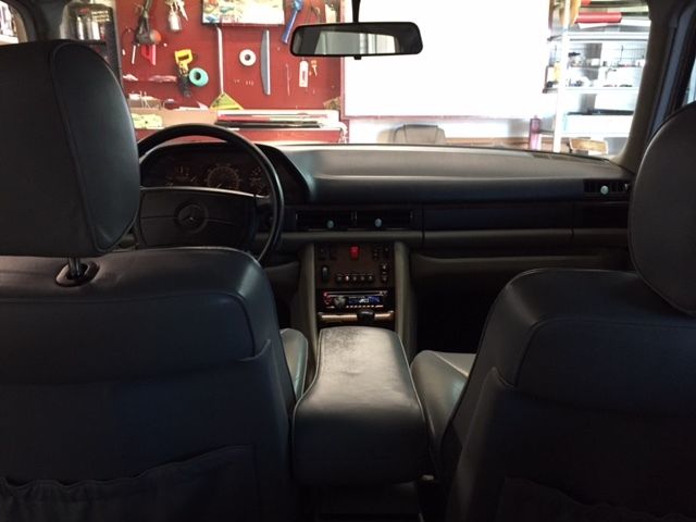 1989 Dark Gray Mercedes-Benz 500-Series Sedan