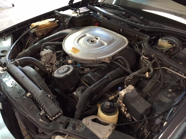 1989 Dark Gray Mercedes-Benz 500-Series Sedan