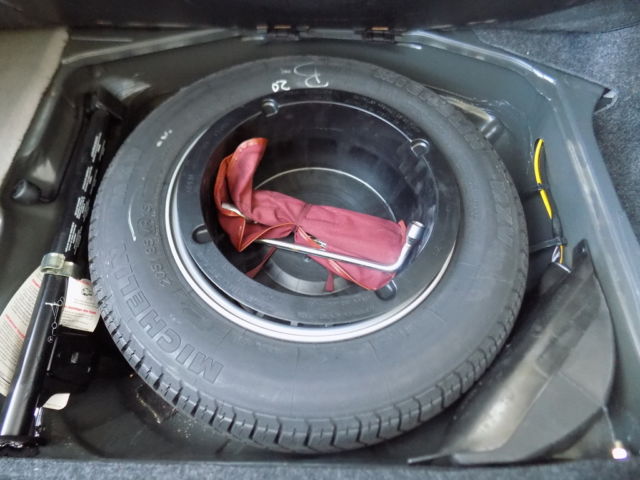 1989 Midnight Blue Mercedes-Benz 500-Series Sedan