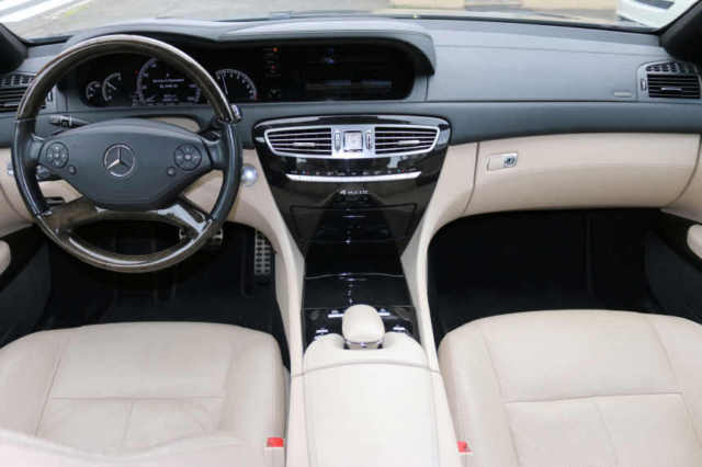 1989 Midnight Blue Mercedes-Benz 500-Series Sedan