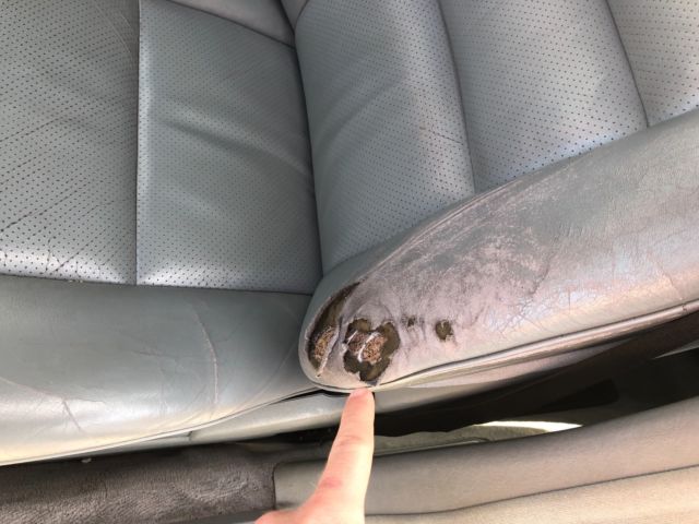 1989 Silver Mercedes-Benz 500-Series Sedan