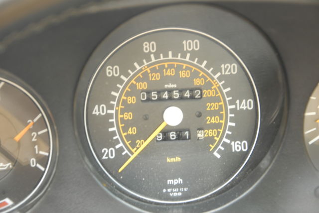 1989 White Mercedes-Benz SL-Class Convertible