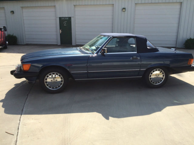 1989 Cobalt Blue Mercedes-Benz SL-Class Convertible