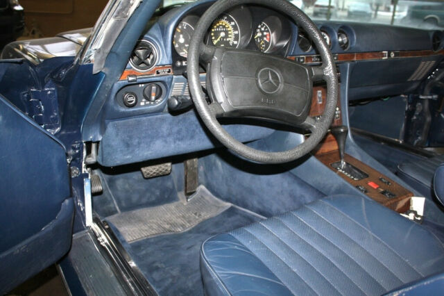 1989 Blue Mercedes-Benz 500-Series