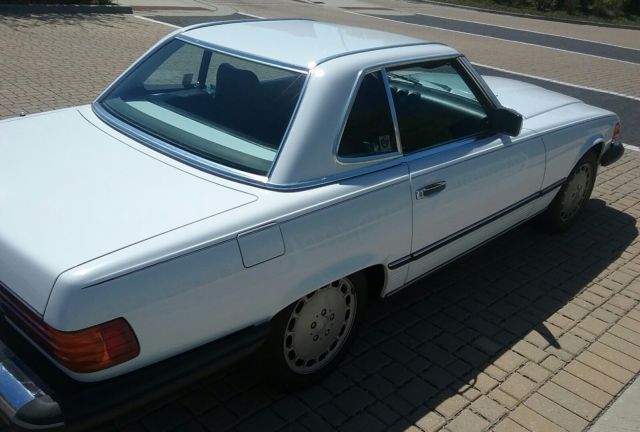 1989 White Mercedes-Benz SL-Class Convertible