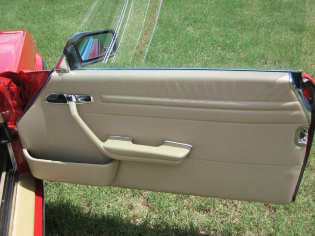 1989 Red Mercedes-Benz SL-Class Convertible