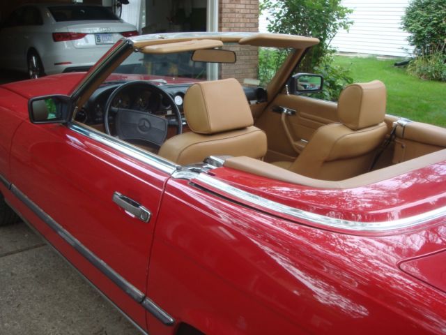 1989 Red Mercedes-Benz SL-Class Convertible