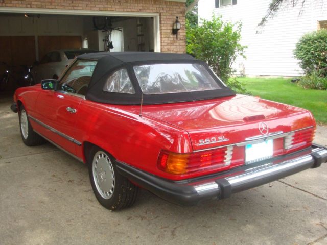 1989 Red Mercedes-Benz SL-Class Convertible
