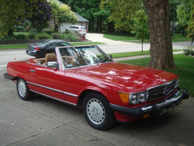 1989 Red Mercedes-Benz SL-Class Convertible