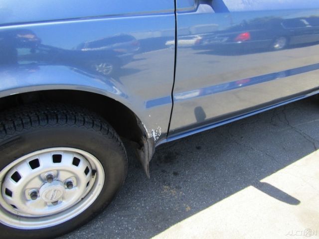 1989 Blue Mitsubishi Precis