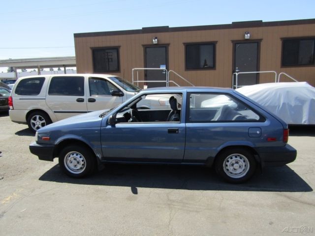 1989 Blue Mitsubishi Precis