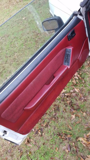 1989 White Ford Mustang Convertible