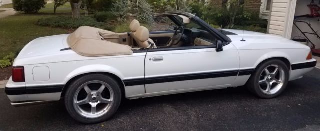 1989 White Ford Mustang Convertible